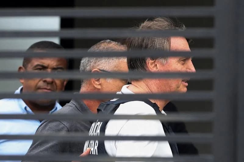 Bolsonaro Undergoes Shoulder Surgery While Serving 90-Day Humanitarian House Arrest