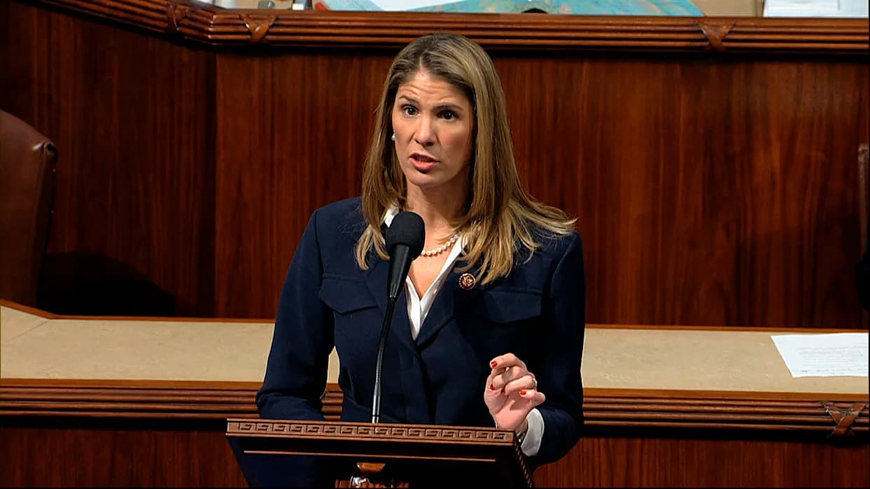 Mass. Lawmakers Urge Rep. Lori Trahan Not to Back GOP AI Bill That Could Override State Protections