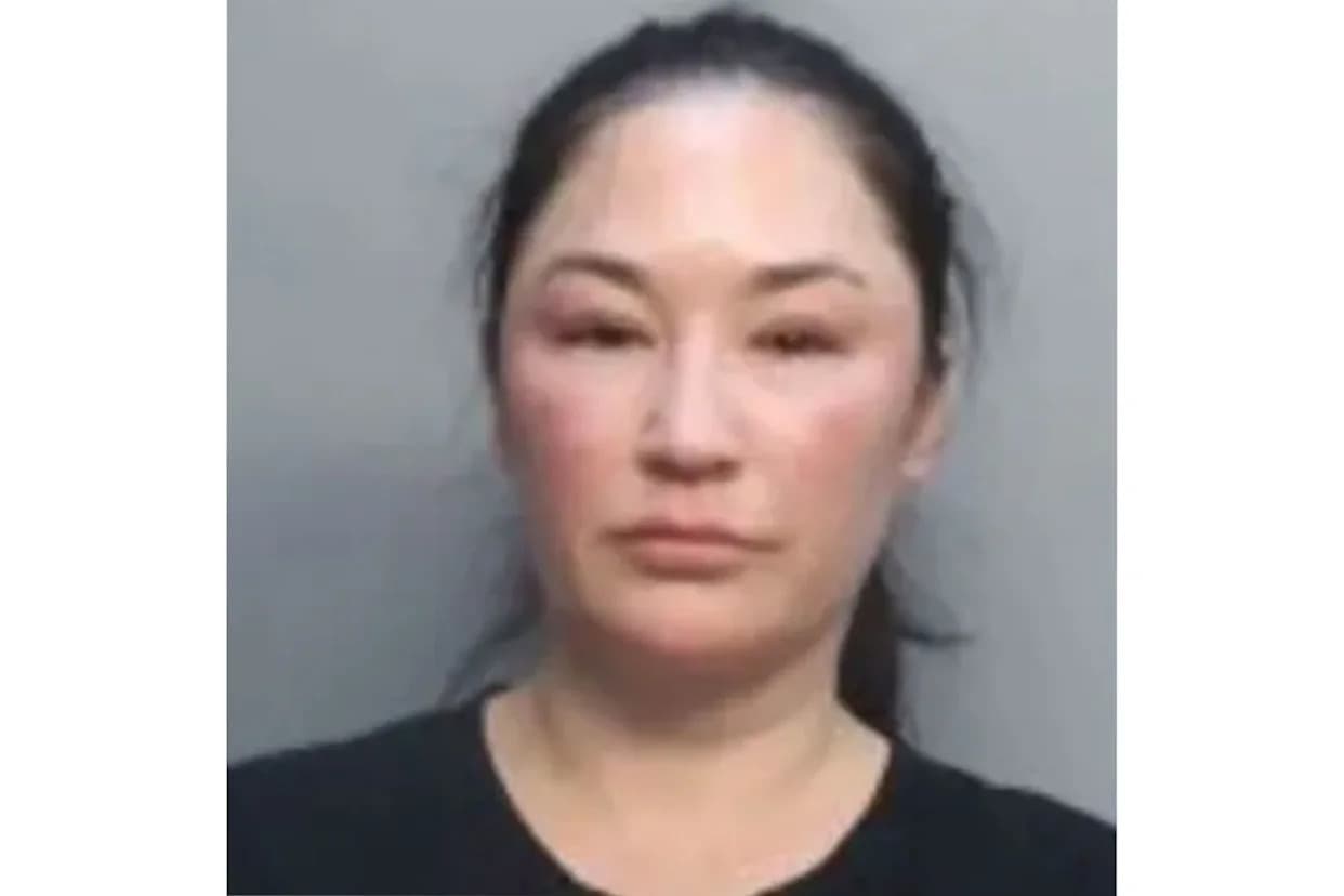 Delta Flight Returned to Gate After Passenger Refused to End Phone Call; Woman Arrested