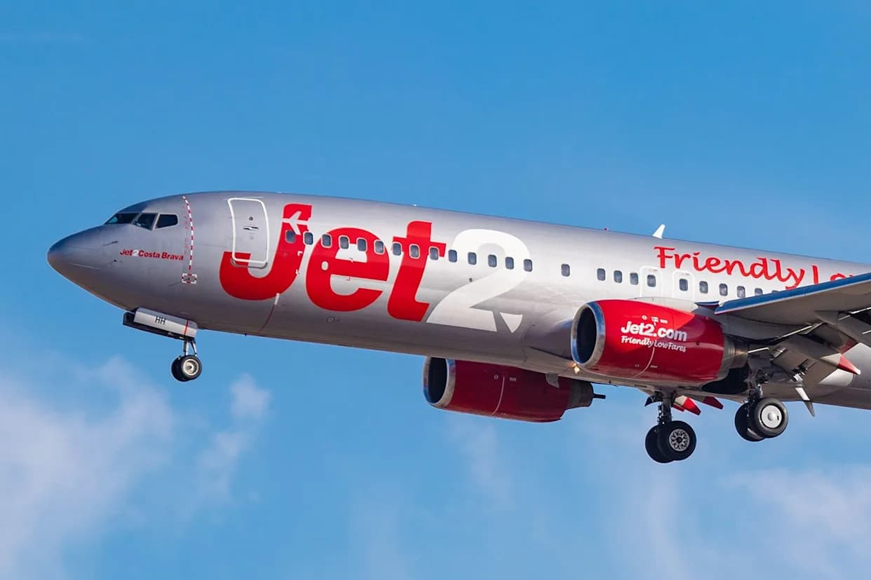 8-Year-Old Calms Disruptive Passenger, Preventing Mid-Flight Diversion on Jet2 Flight