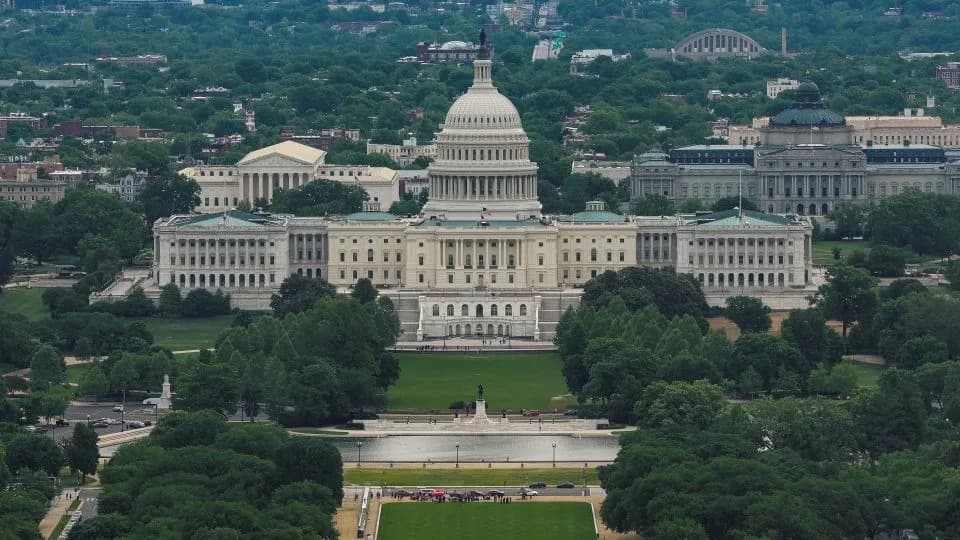 Senate GOP Seeks $1 Billion for Secret Service to Secure Trump’s East Wing Ballroom in $70B ICE/Border Bill