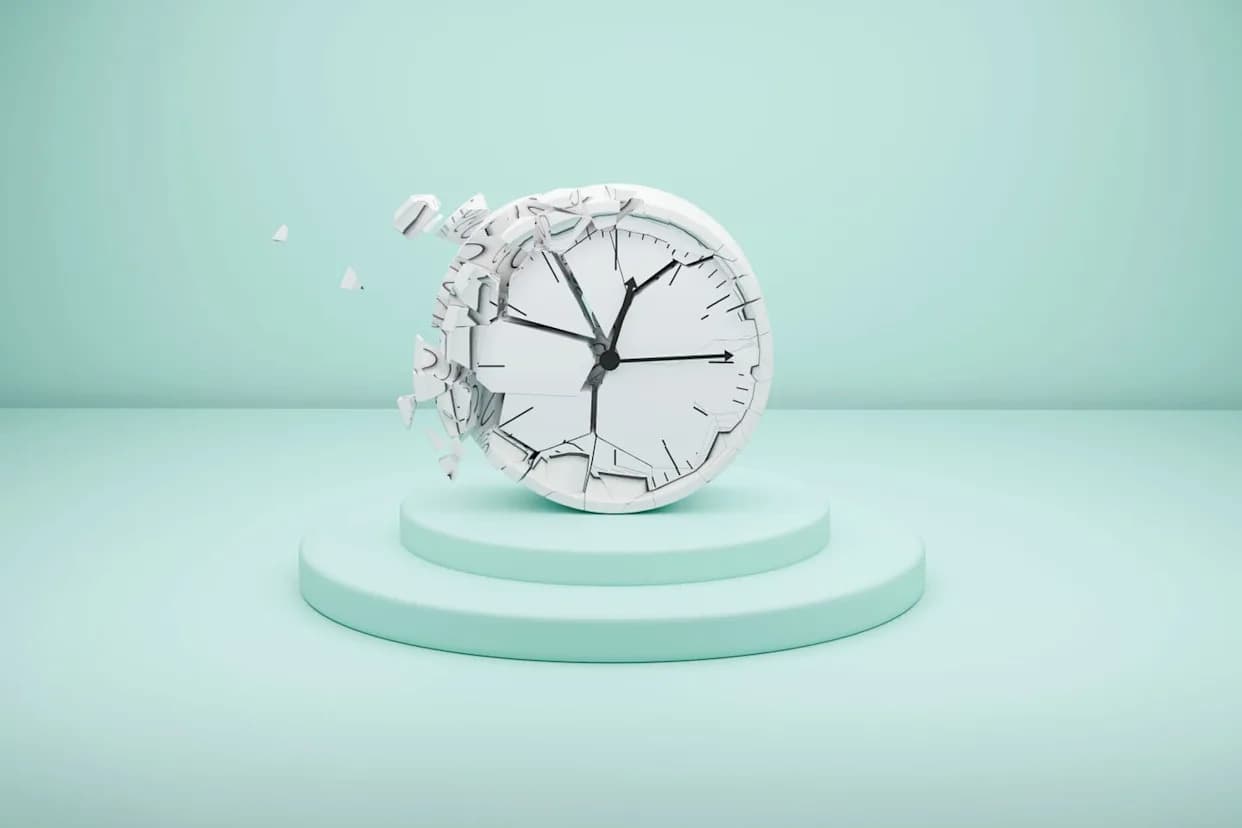 Could Gravity Make Time Itself 'Fuzzy'? New Study Suggests a Fundamental Limit to Clock Precision