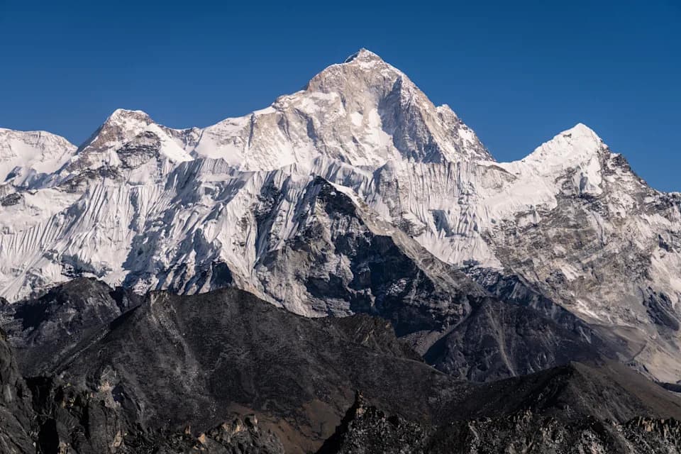 American Climber Shelley Johannesen Killed in Avalanche on Nepal’s Makalu