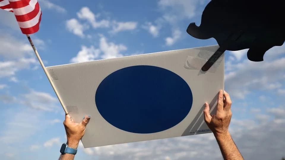 Nebraska’s 'Blue Dot' Sparks Multimillion-Dollar Fight in Competitive 2nd District Primary