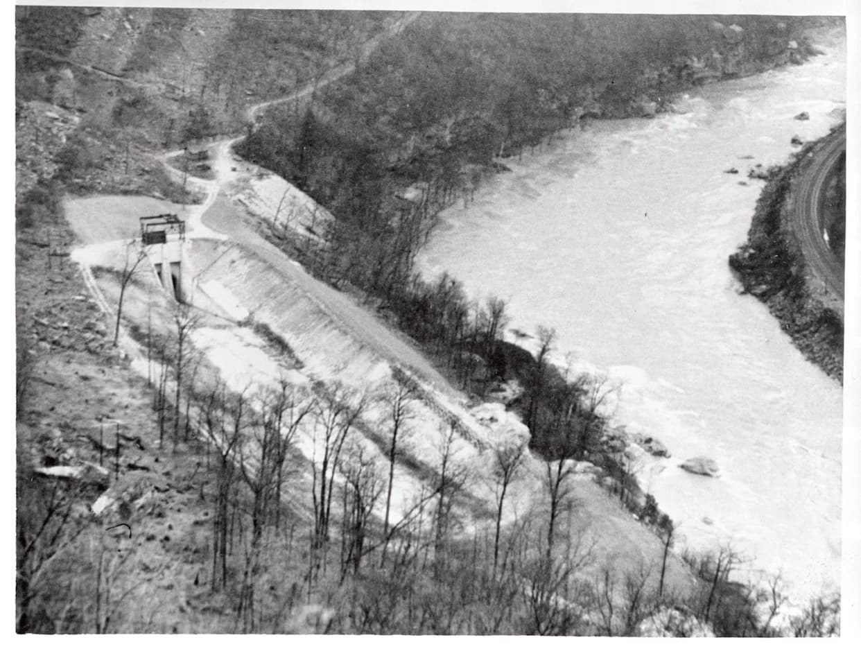 Hawk’s Nest: The Tunnel That Turned Men Into Victims — How Silica Dust, Neglect, and a Cover-Up Cost Hundreds of Lives