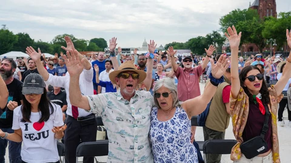 White House-Backed 'Rededicate 250' Prayer Event On The National Mall Fuels Church–State Debate