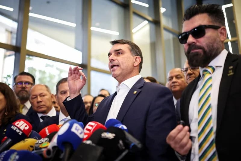 Bolsonaro Confirms Meeting With Arrested Banker as Film-Funding Ties Shake Markets