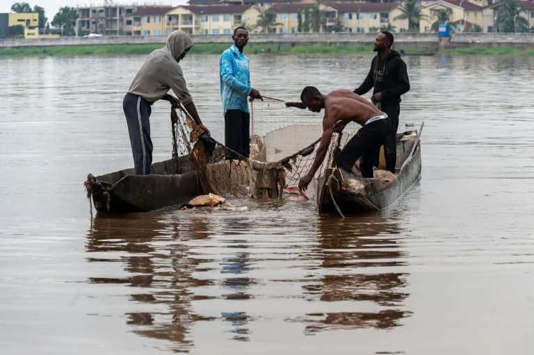 Congo River Fishers Pull Plastic From Nets as Pollution Devastates Catches