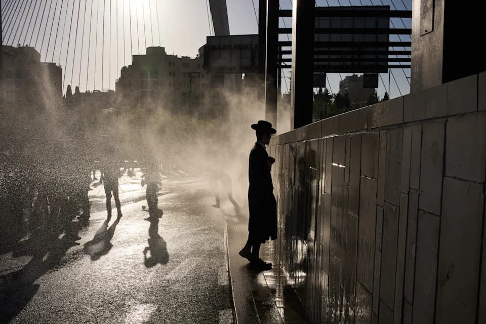 Netanyahu’s Pact With Ultra‑Orthodox Parties Threatens His Re‑Election as Coalition Unravels