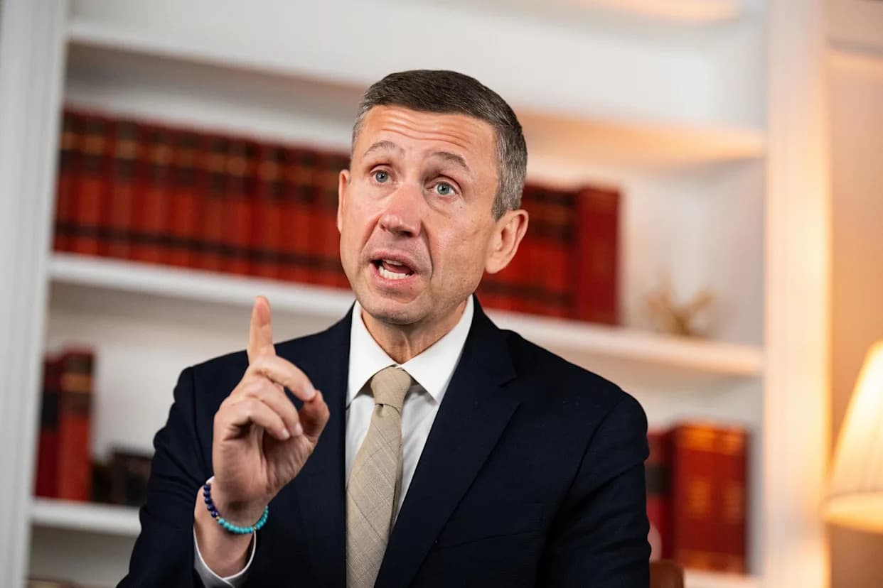 DNC Chair Ken Martin Faces Calls To Resign After Chaotic Release Of 192‑Page Election Autopsy
