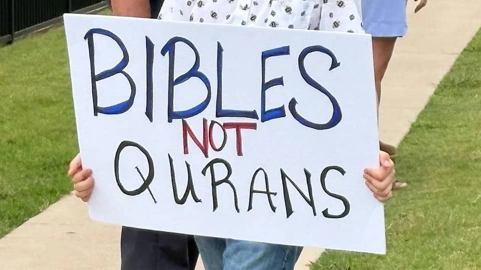 Outrage Over ‘Why Islam?’ Table at Texas High School Sparks Bible Handout, Capitol Testimony and Local Backlash
