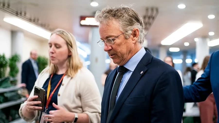 Rand Paul Urges GOP to Give Trump Room for Iran Peace Talks as Critics Raise Alarms