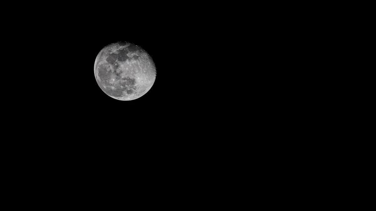 Rare Blue Moon Peaks May 31 — A Micromoon That Won't Return Until 2028