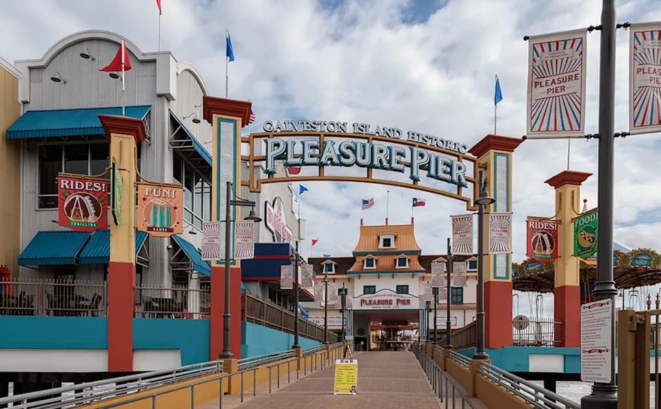 Eight Students Rescued After Iron Shark Roller Coaster Stalls 100 Feet Above Galveston Pier