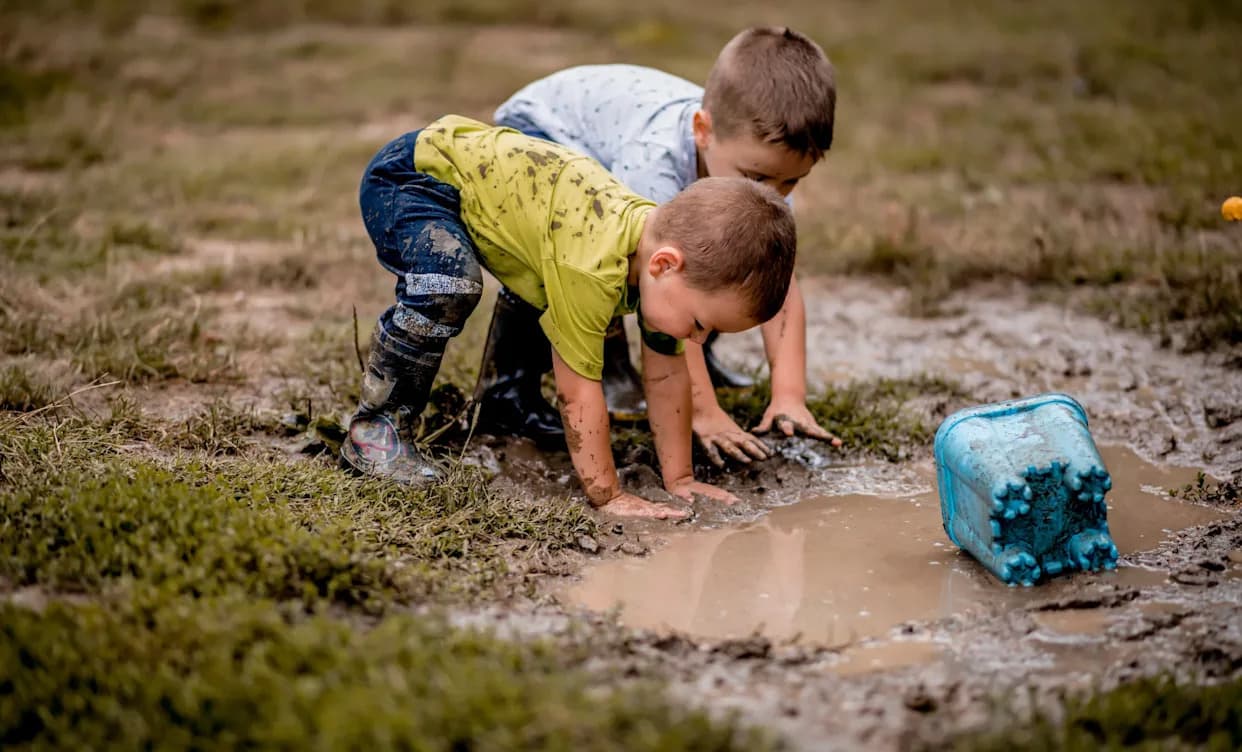 A Month in the Mud: Finnish Daycare 'Rewilding' Improved Young Kids' Immune Systems