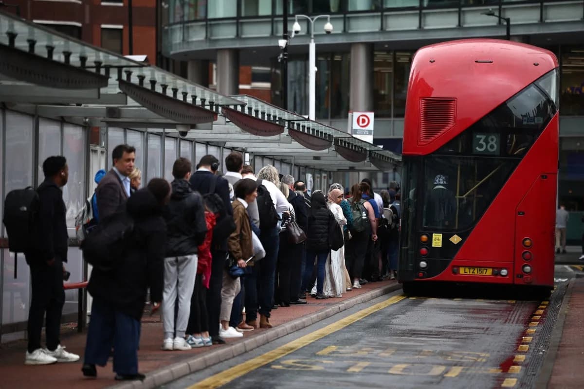 Tube Strike: Your Rights If You Can’t Get to Work — Pay, Remote Work and Practical Options