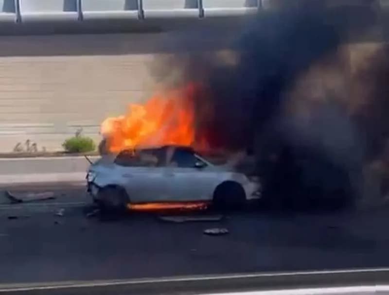 Car Bombing Kills 35-Year-Old Woman on Ayalon Highway; Police Open Criminal Investigation