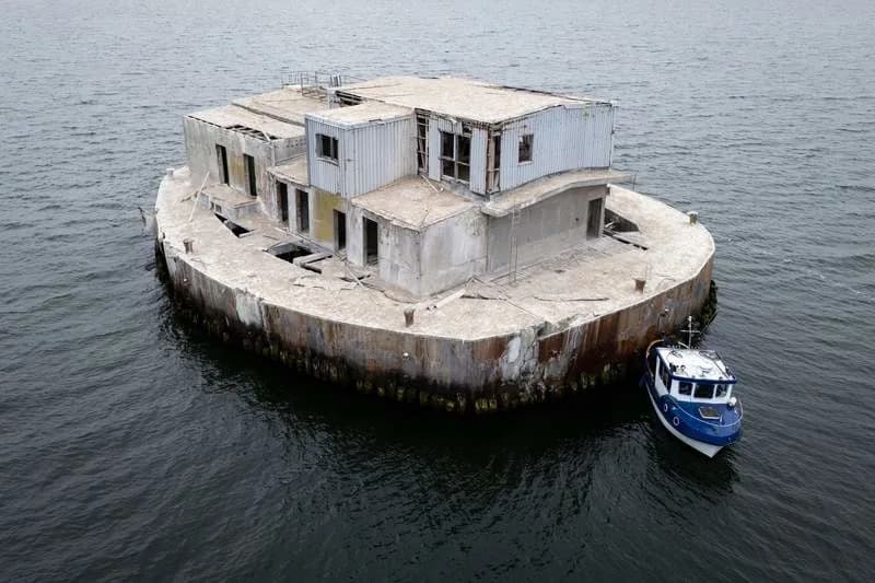 Crumbling Cold War Platform 'Ostervilm' Sells for €60,000 — Buyer Plans Cultural Events