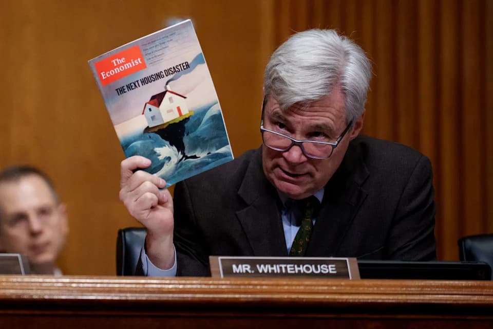 Why Many Democrats Have Gone Quiet on Climate — Strategy, Evidence, and What’s at Stake