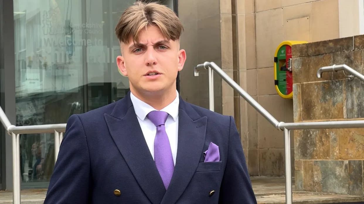 Warwickshire Council Leader Faces Complaint After Saying Transgender-Related Books Should Be Removed From Libraries
