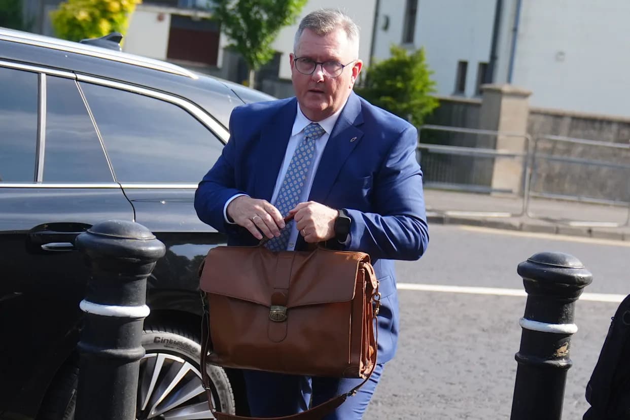 Former DUP Leader Jeffrey Donaldson Denies Child Sex‑Abuse Allegations at Newry Trial