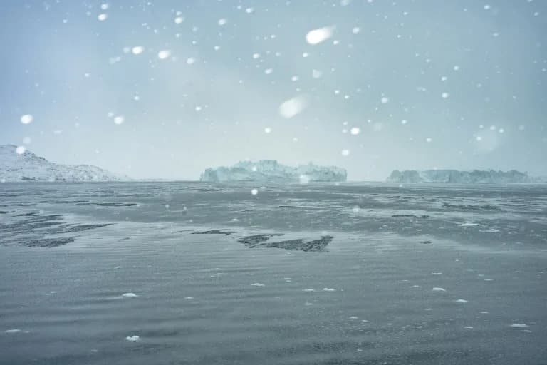 Greenland Now Calves Four Times More Icebergs — Study Warns of Deep-Sea Change and Shipping Risks