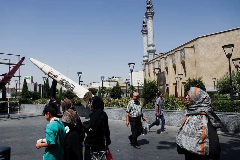 Tentative U.S.-Iran Peace Deal Nears as Drones and Clashes Flare Near Strait of Hormuz
