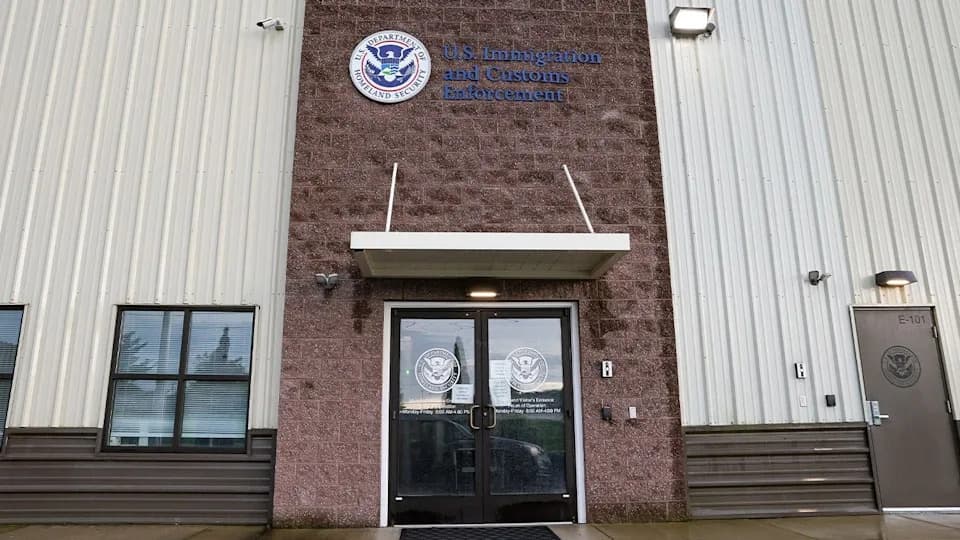 Live Explosive Device Found Near Cleveland Homeland Security Office; Multiple Buildings Evacuated