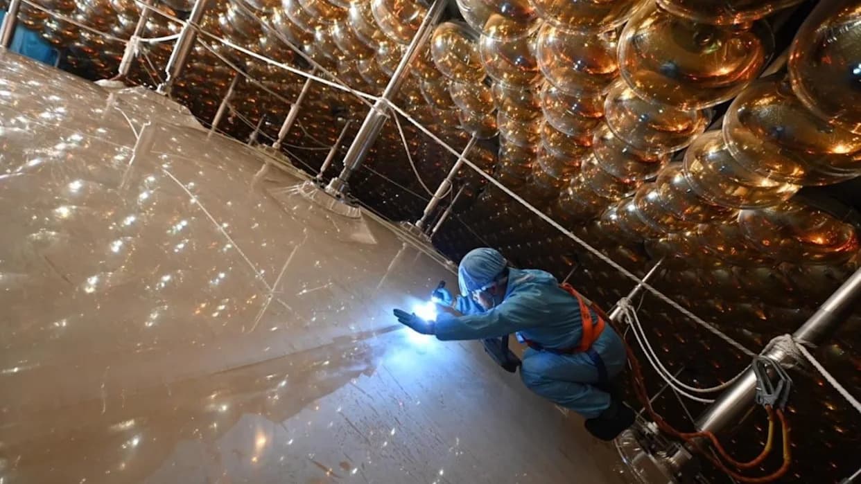 Deep Underground Breakthrough: JUNO Records Neutrinos 'Changing Flavors' With High Precision