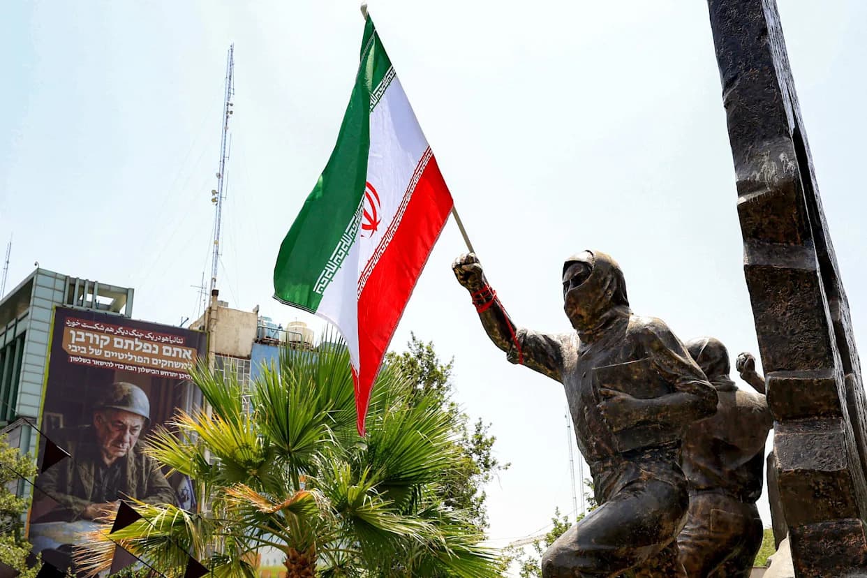 Two Students Expelled From Tehran's Amirkabir University After Alleged Flag Burning