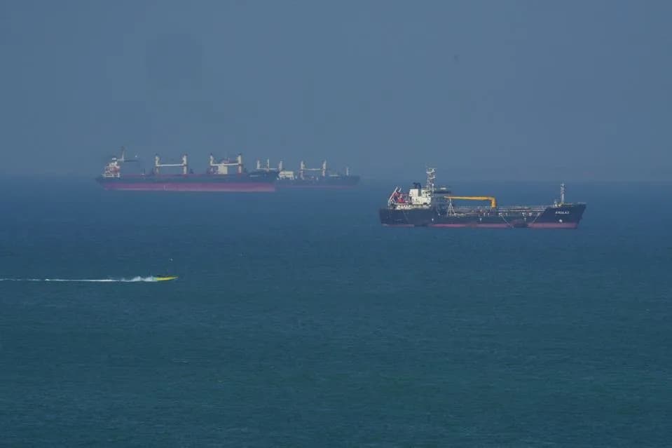 U.S. Intel: Iran Can Close the Strait of Hormuz At Will — Could Expand Disruptions Toward Bab-el-Mandeb