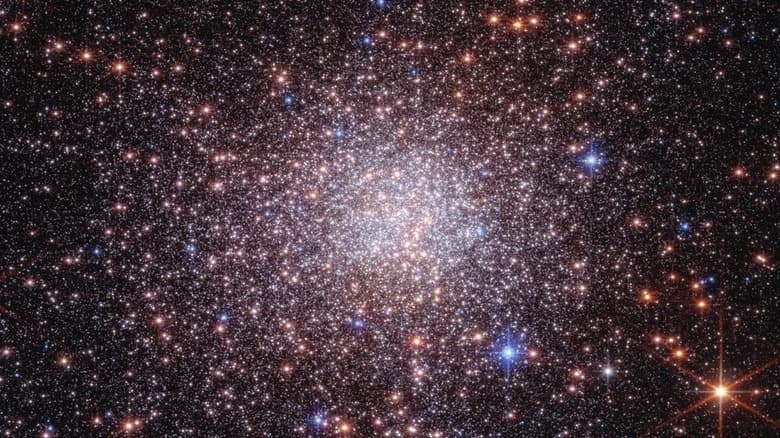 Webb Confirms First 'Bulge Fossil Fragment' — Terzan 5 Shows Four Distinct Star-Formation Eras