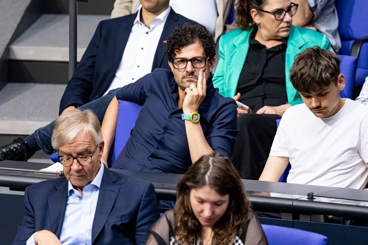 Luigi Pantisano Elected Co‑Leader Of The Left Amid Internal Tensions And Controversy