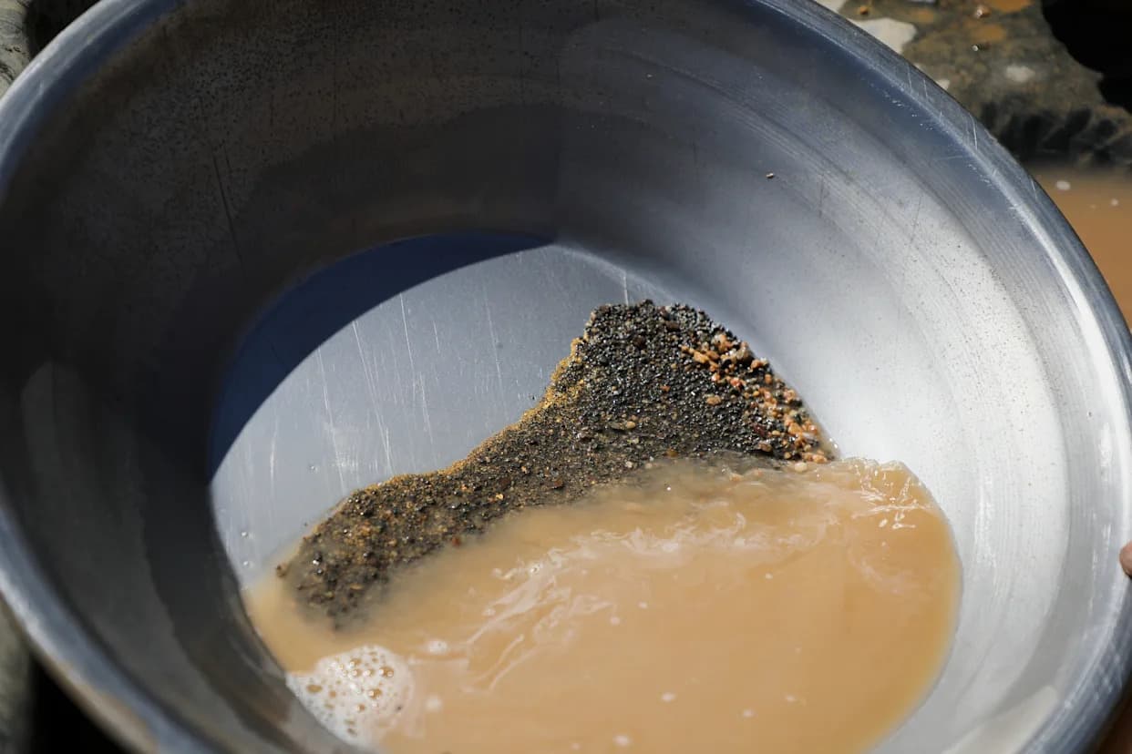 Egypt Detains Hundreds Near Sudan Border in Sweep Targeting Illegal Gold Mining