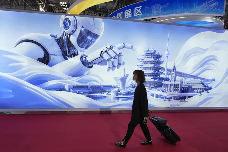Li Qiang Says China’s Tech Boom Is an Opportunity for the World, Not a Threat