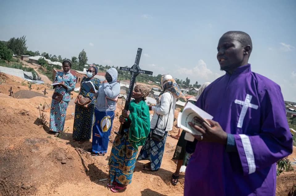 Ebola Outbreak Tops 1,000 Cases — Bundibugyo Strain, No Approved Vaccine, Cross-Border Spread Raises Concern