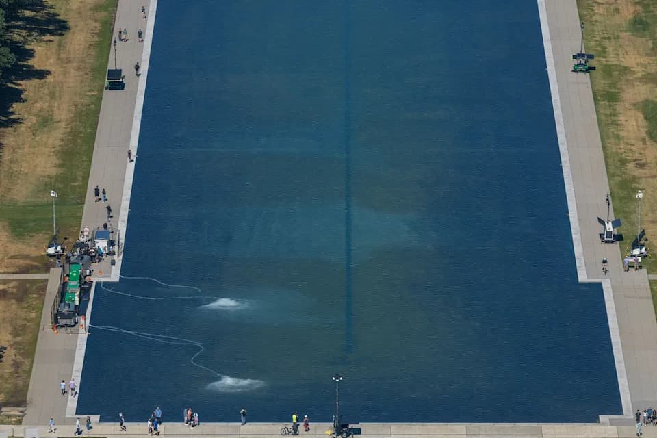 Park Police Release Blurry Video Seeking ID In Lincoln Memorial Reflecting Pool Vandalism