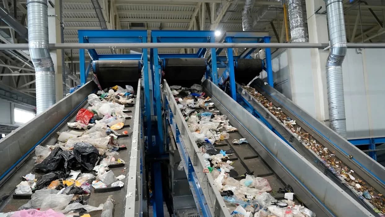 AI-Powered Robots Boost Denver Recycling, Diverting 25 Tons From Landfills Daily