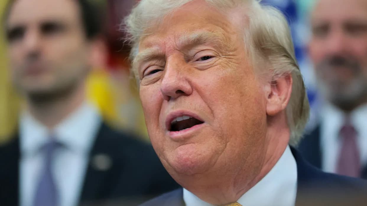Trump Says ‘Criminally Made Algae’ Cleared From Reflecting Pool, Vows New Drain After July 4