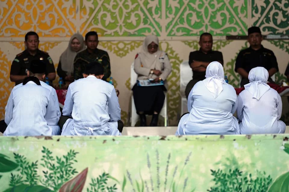 Young Couple Publicly Caned in Aceh After Viral TikTok Kiss