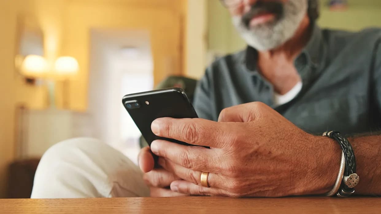 California Father Duped by AI-Backed Phone Scam, Loses $18,000 After Hearing Daughter's Voice