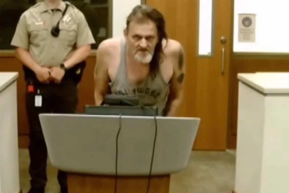 Arizona Father Arrested After Allegedly Leaving Disabled Son In Bathtub For Seven Weeks; Victim Found ‘Extremely Emaciated’