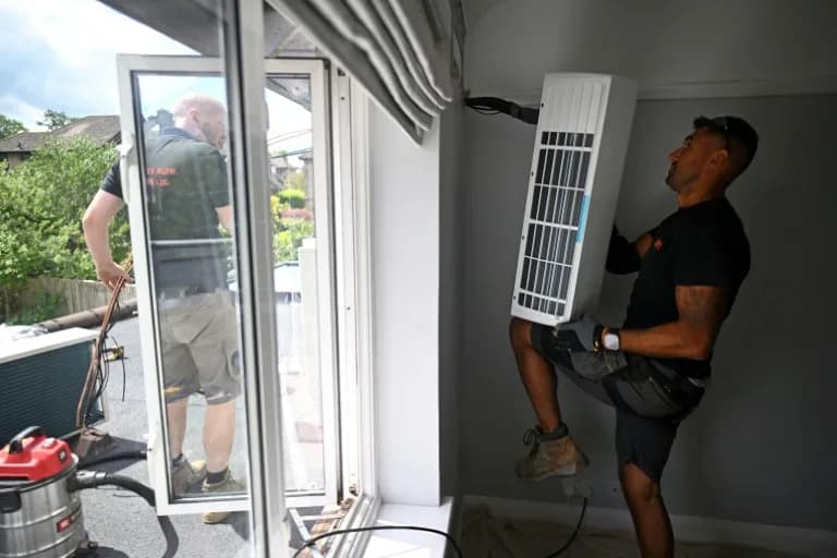 UK Heatwaves Push More Homes Toward Air Conditioning — Experts Warn Use Should Be Limited