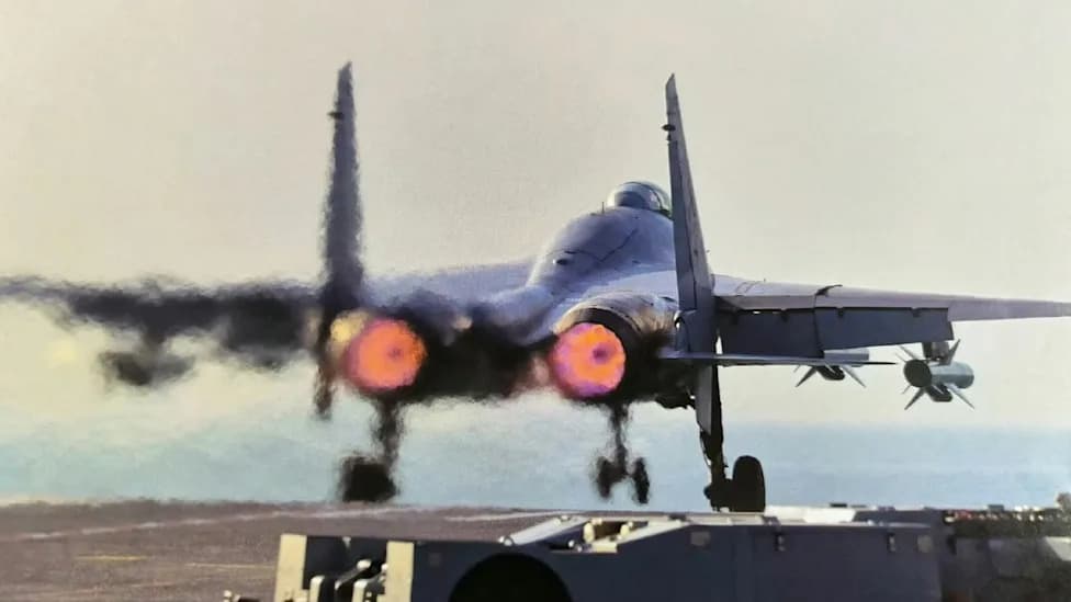 Photo Shows J-15T Launching From Carrier Fujian With Four Anti‑Ship Missiles, Marking A Payload Milestone