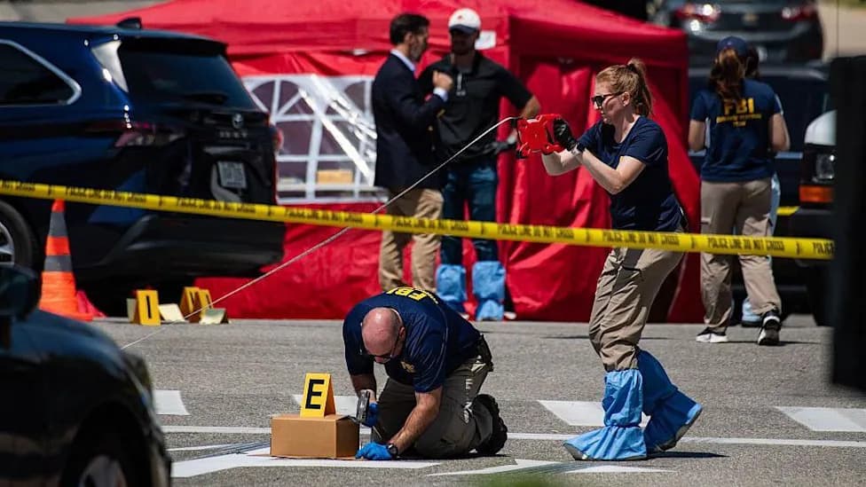 ICE Pauses Most Routine Vehicle Stops Nationwide After Two Fatal Agent-Involved Shootings