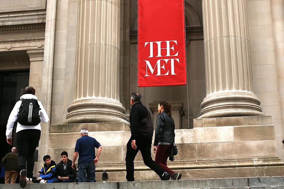 Legionnaires' Outbreak in New York Forces The Met and 75 Other Buildings to Clean Cooling Towers