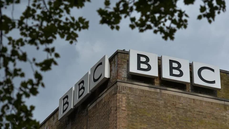 BBC's Role in £100m 'Belfast Stories' Attraction Paused After Sinn Féin Call-In