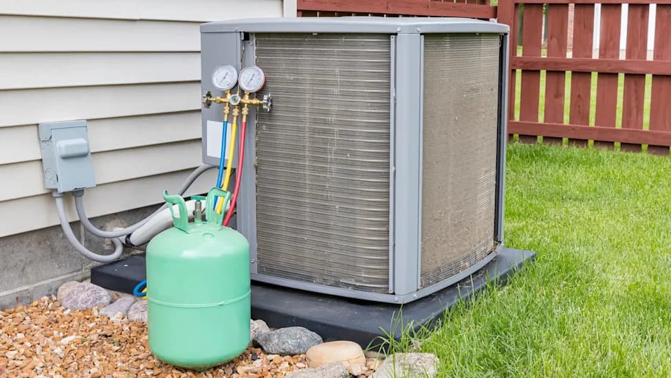 HVAC Apprentice Warns: Venting Refrigerants — Not AC Use Alone — Drives Much of Cooling’s Climate Harm