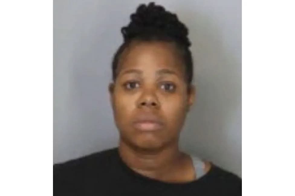 Memphis Mother Charged With First‑Degree Murder After Man Found Hiding Under Daughter’s Bed