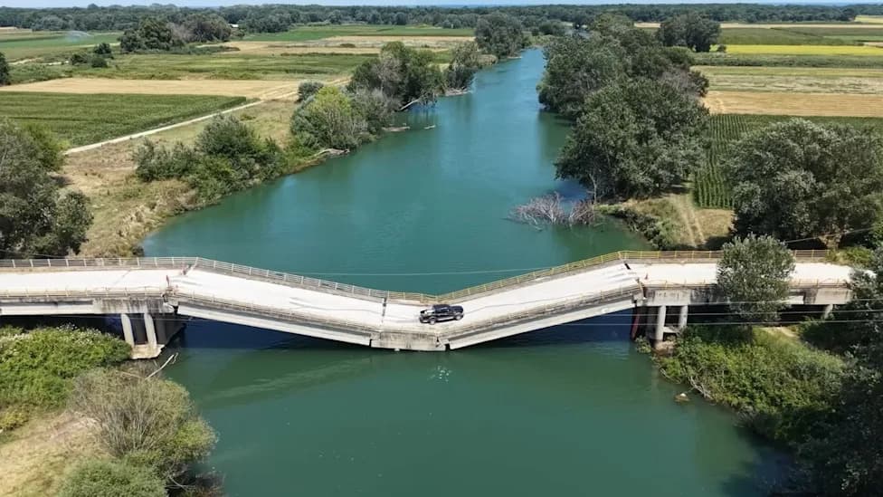 Locals Drive Pickups Over Collapsed Bridge Near Larissa — Dangerous Shortcut Persists